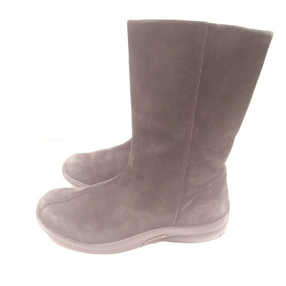 UGG womens black womens boots mid length pull on style size 7